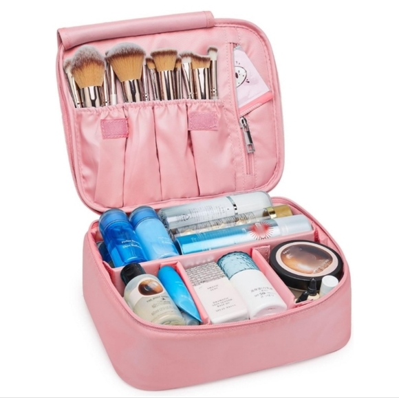 Narwey Pink Travel Makeup Bag - 8.5" Height, 7.9" Width, 9.4" Length - Picture 3 of 6